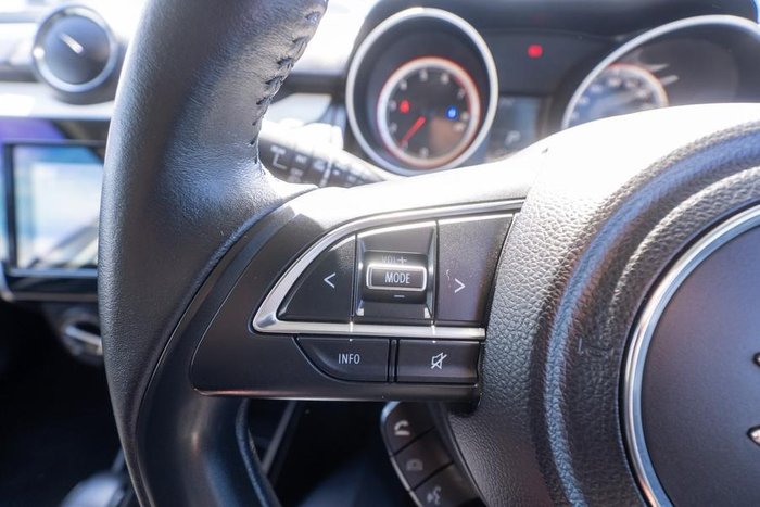 2017 Suzuki Swift GL Navigator