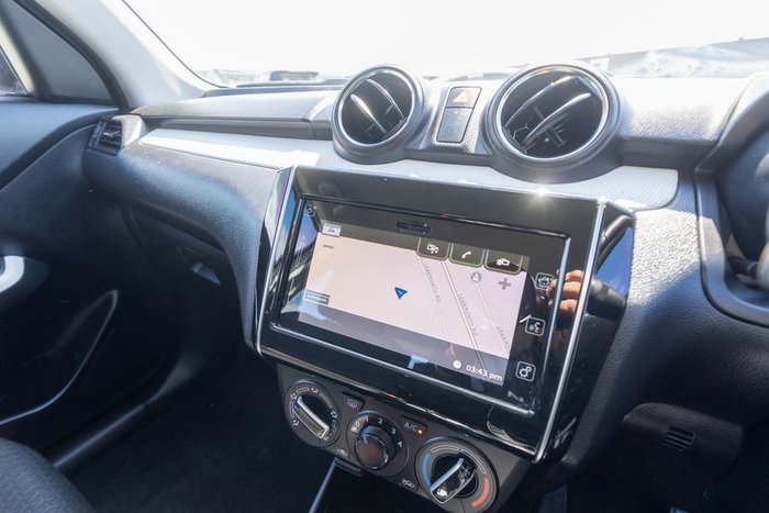 2017 Suzuki Swift GL Navigator