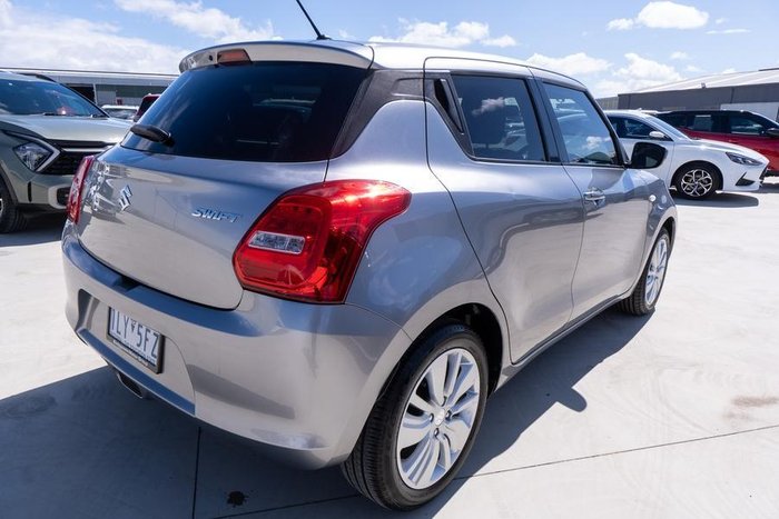 2017 Suzuki Swift GL Navigator