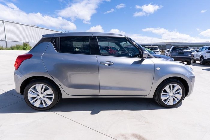 2017 Suzuki Swift GL Navigator