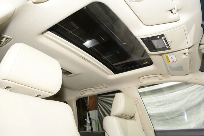 2020 Toyota Landcruiser VX