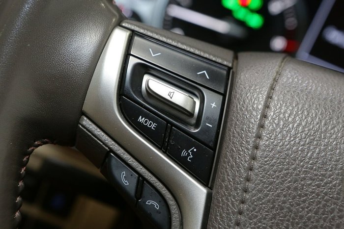 2020 Toyota Landcruiser VX