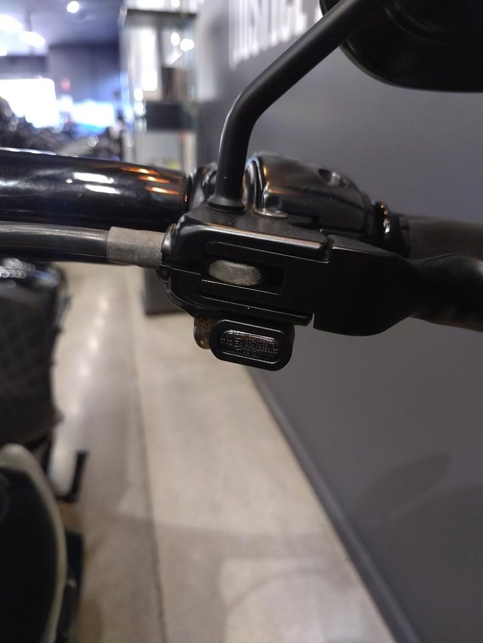 2010 Harley-Davidson Softail Custom 1584 (FXSTC) Softail Black