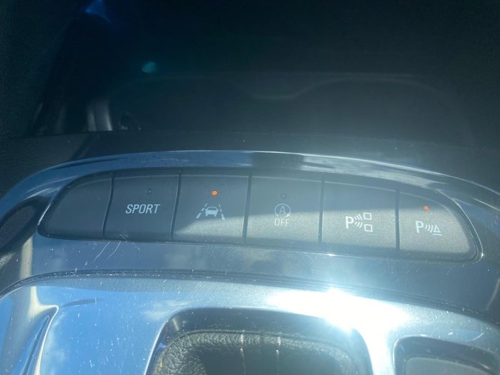 2020 Holden Commodore RS