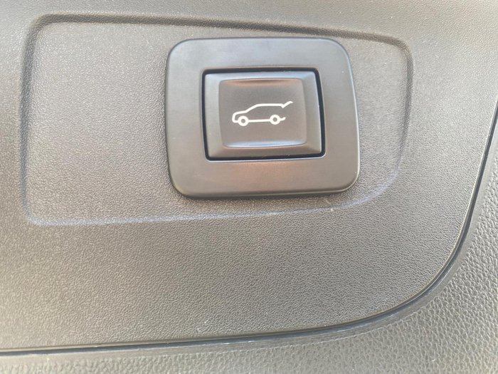 2020 Holden Commodore RS