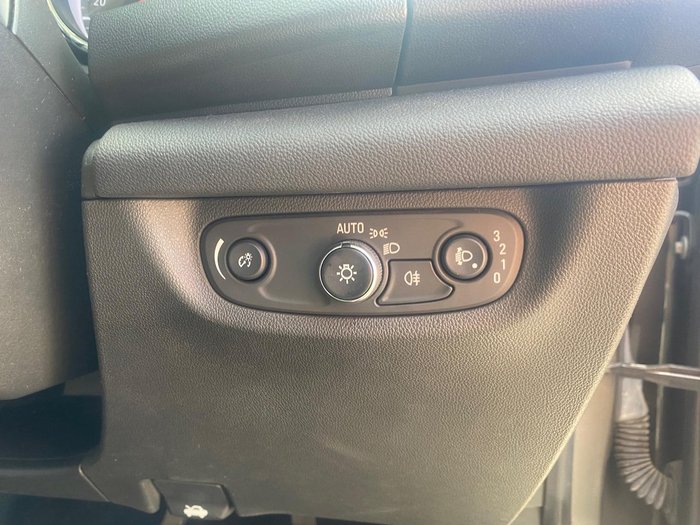 2020 Holden Commodore RS