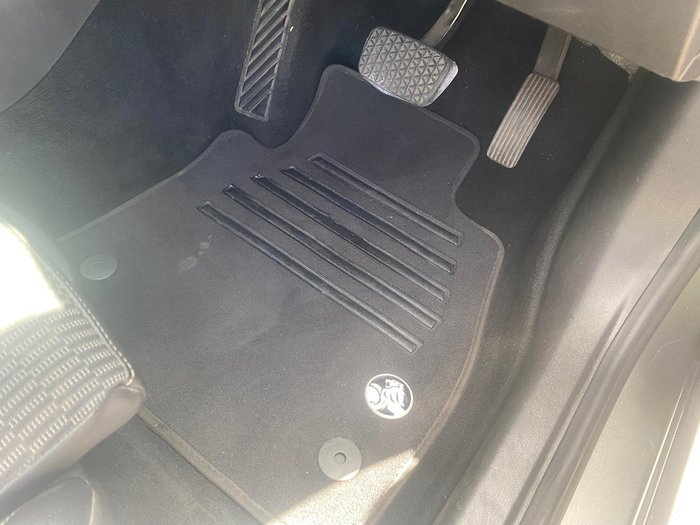 2020 Holden Commodore RS