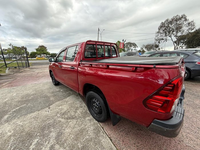 2017 Toyota Hilux Workmate TGN121R 4x2 Maroon