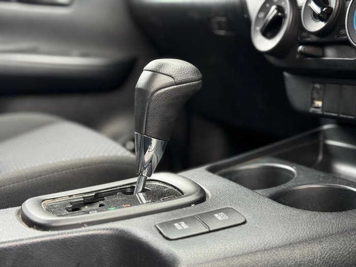 2017 Toyota Hilux Workmate TGN121R 4x2 Maroon