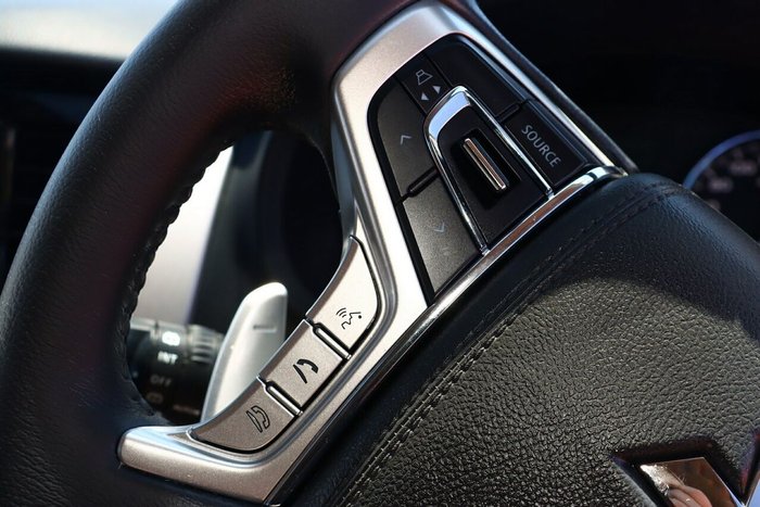 2023 Mitsubishi Pajero Sport GLS