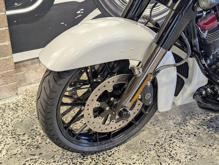 2020 Harley-Davidson CVO Street Glide 117 (FLHXSE) Touring