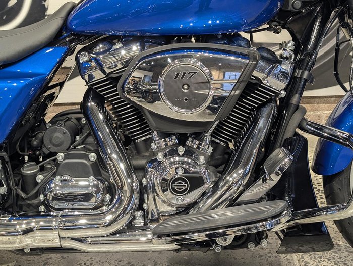 2025 Harley-Davidson Street Glide 117 (FLHX) Touring Blue