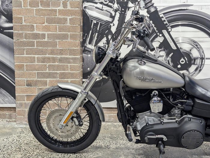 2008 Harley-Davidson Dyna Street Bob 96 (FXDB) Dyna Silver