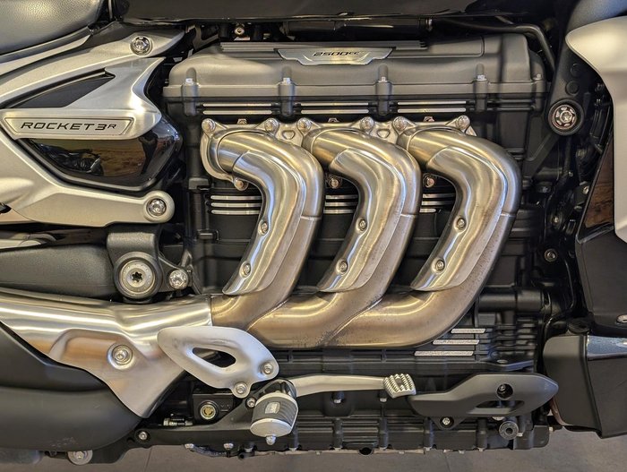 2022 Triumph Rocket 3 R Rocket Black