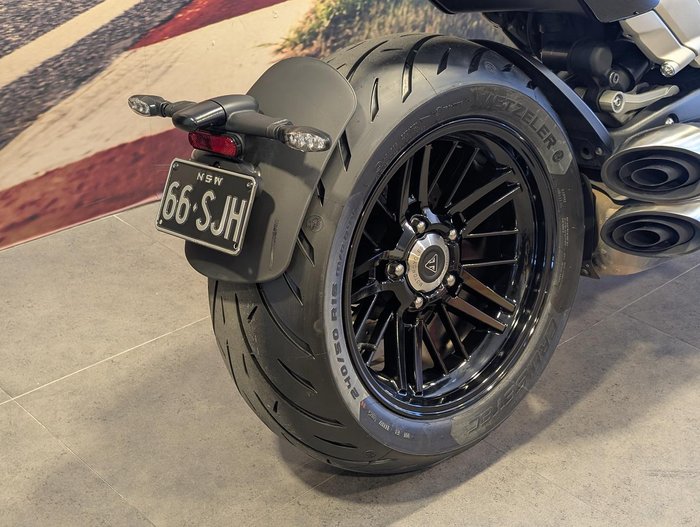 2022 Triumph Rocket 3 R Rocket Black