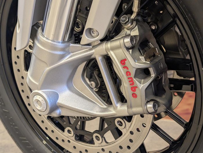 2022 Triumph Rocket 3 R Rocket Black