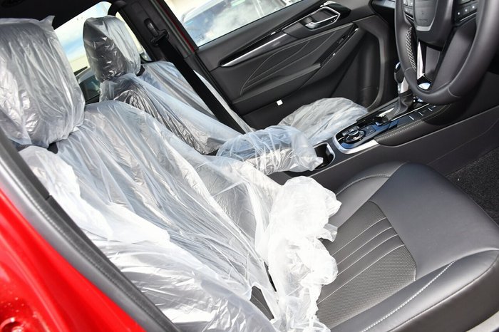 2025 Isuzu MU-X LS-T