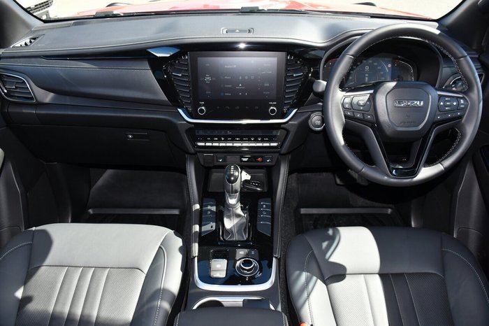 2025 Isuzu MU-X LS-T