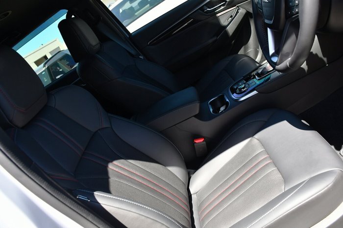 2025 Isuzu MU-X X-TERRAIN