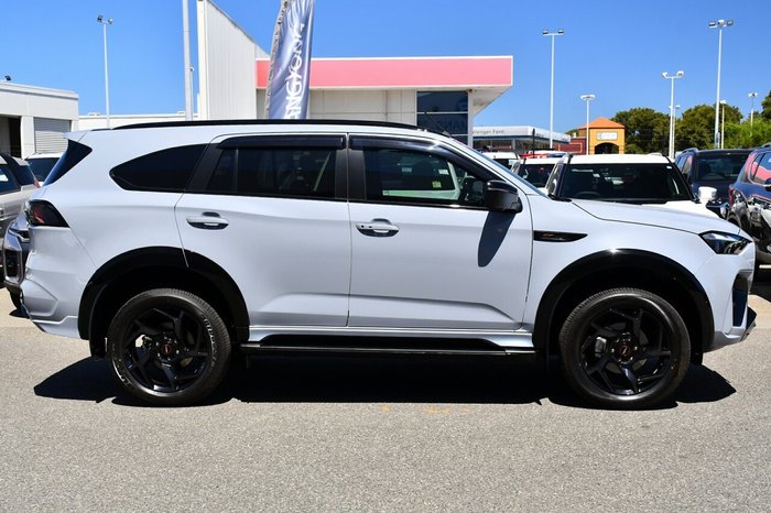 2025 Isuzu MU-X X-TERRAIN