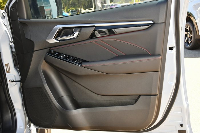 2025 Isuzu MU-X X-TERRAIN