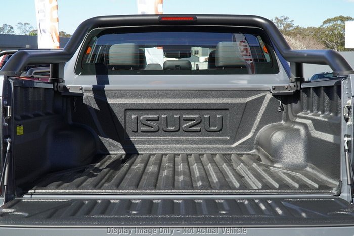 2025 Isuzu D-MAX BLADE