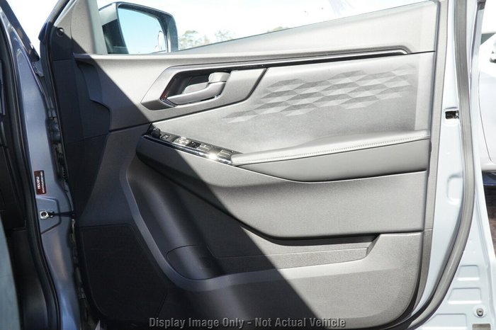 2025 Isuzu D-MAX BLADE