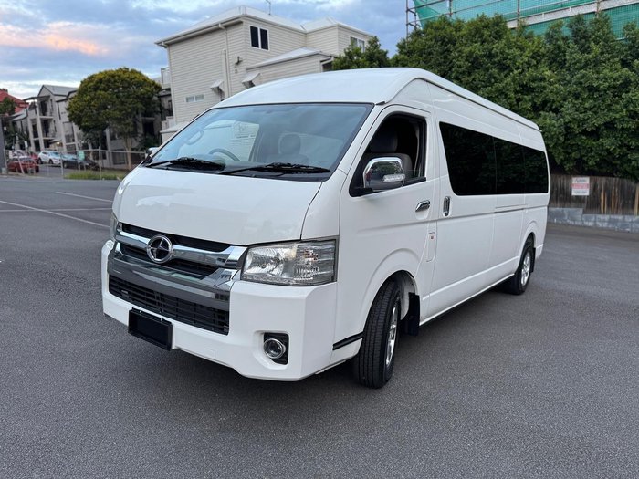 2023 Joylong EA6 Electric Minibus