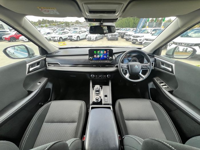 2024 Mitsubishi Outlander LS