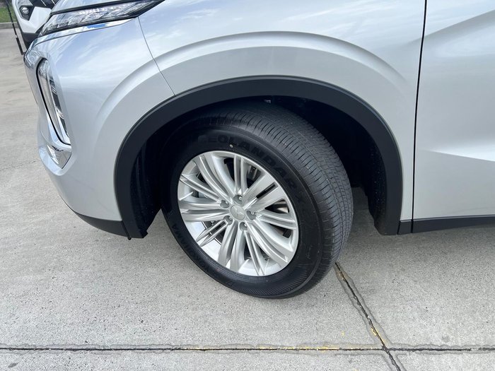 2024 Mitsubishi Outlander LS