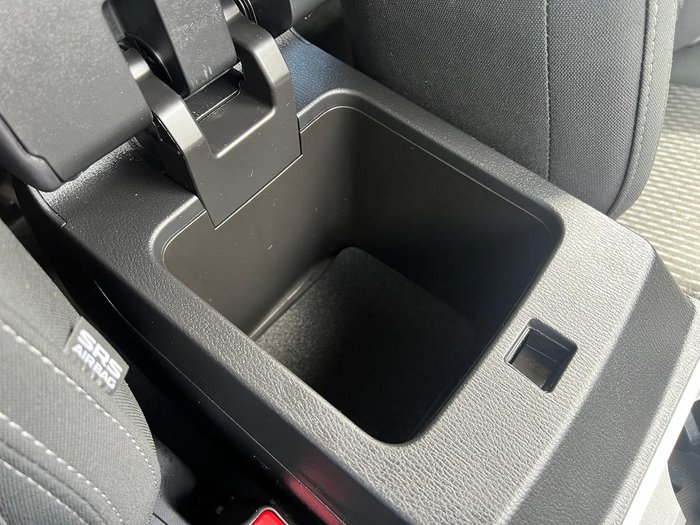 2024 Mitsubishi Outlander LS