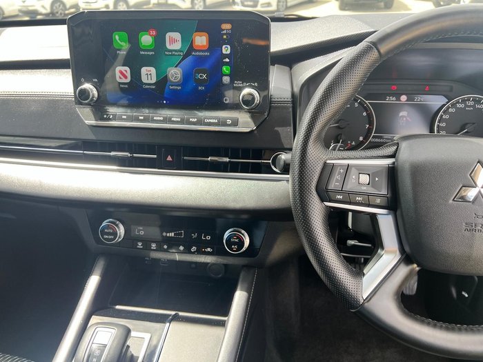 2024 Mitsubishi Outlander LS