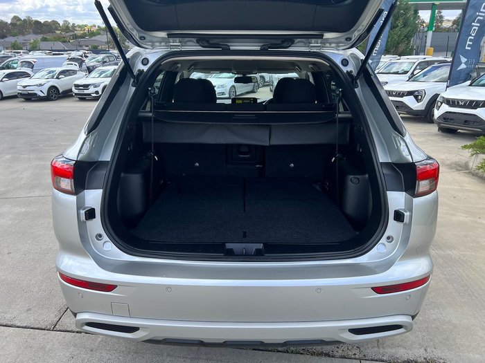 2024 Mitsubishi Outlander LS