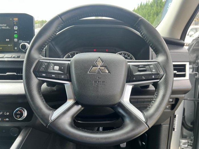 2024 Mitsubishi Outlander LS