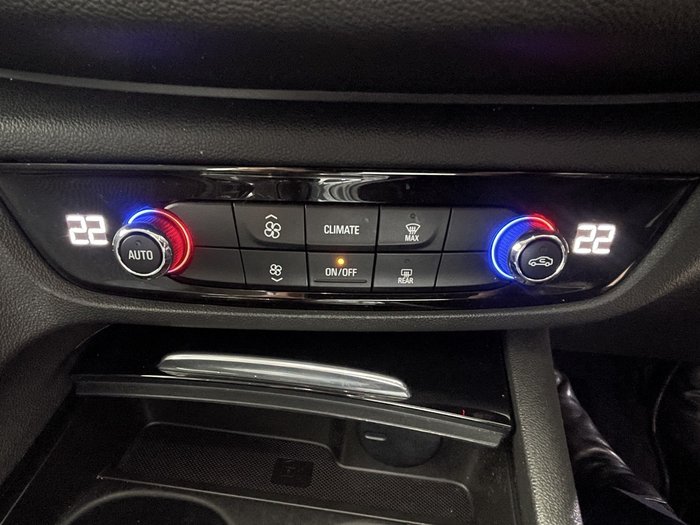 2018 Holden Commodore RS