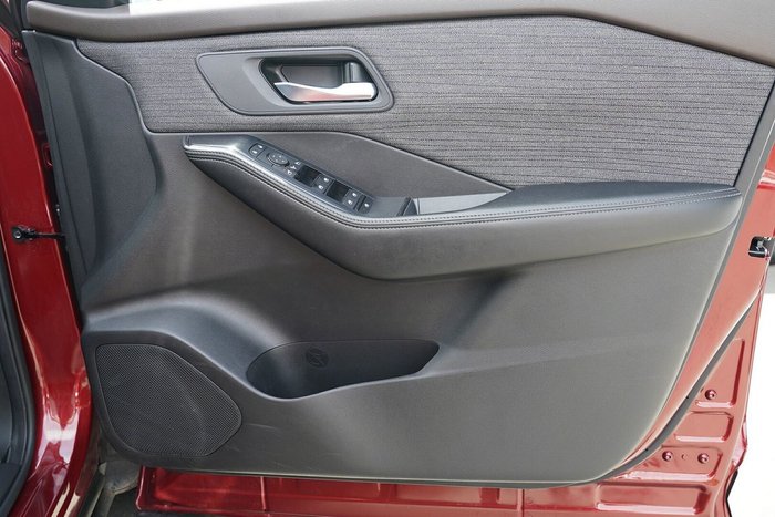 2023 Nissan X-TRAIL ST