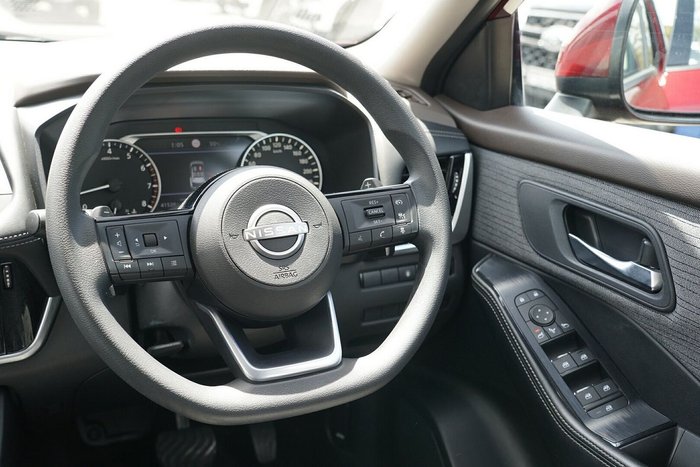 2023 Nissan X-TRAIL ST