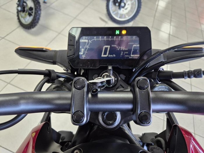 2020 Honda CB300R (CB300RA) CB300 Red