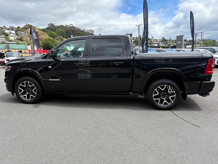 2025 RAM 1500 Laramie Sport Hurricane SO RamBox DT MY25 4X4 Dual Range Diamond Black