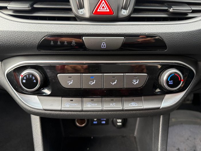 2017 Hyundai i30 Active PD MY18 Marina Blue