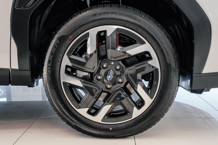 2025 Subaru Forester Touring S6 MY26 AWD Crystal White