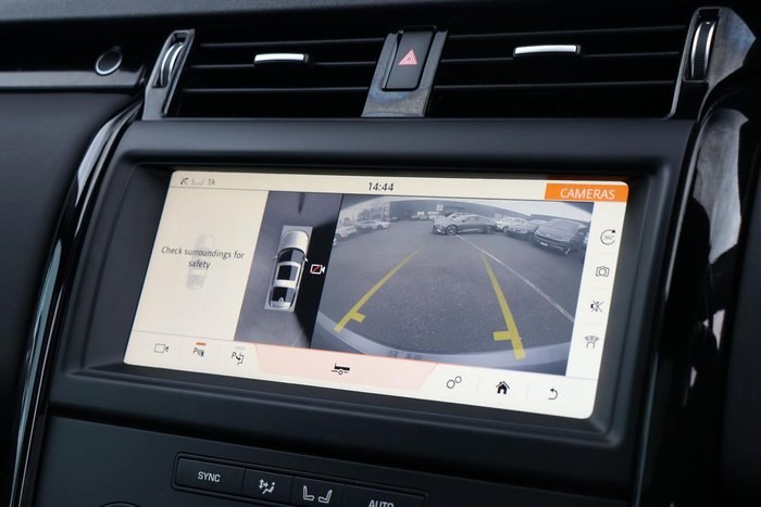 2020 Land Rover Discovery SD4 SE