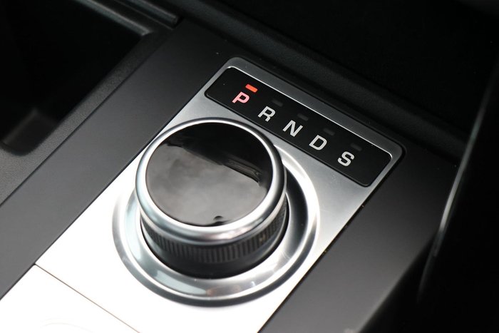 2020 Land Rover Discovery SD4 SE