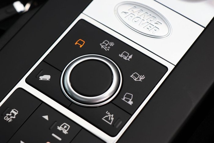 2020 Land Rover Discovery SD4 SE