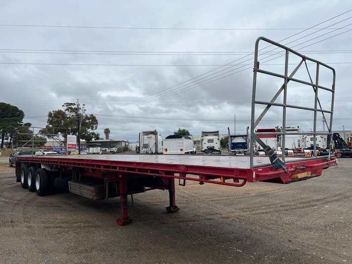 2012 CIMC Tri Axle Flat Top