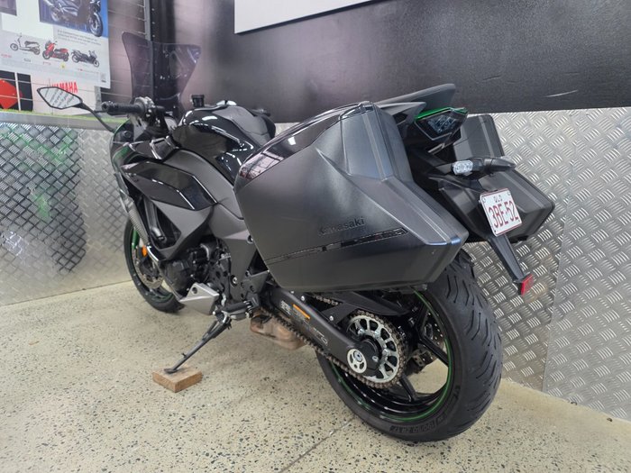 2023 Kawasaki NINJA 1000SX GREEN