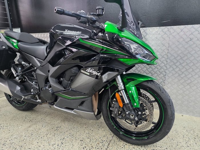 2023 Kawasaki NINJA 1000SX GREEN
