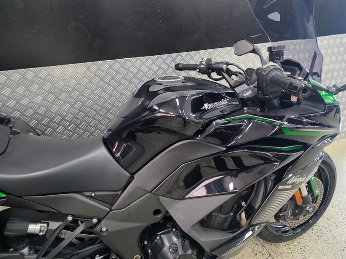 2023 Kawasaki NINJA 1000SX GREEN