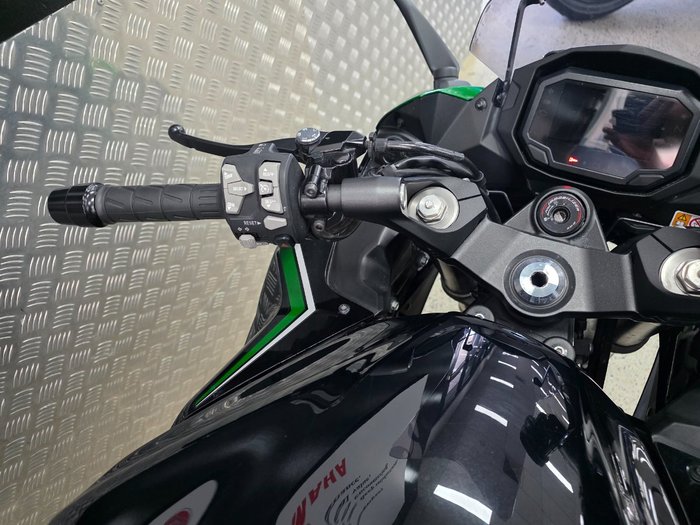 2023 Kawasaki NINJA 1000SX GREEN