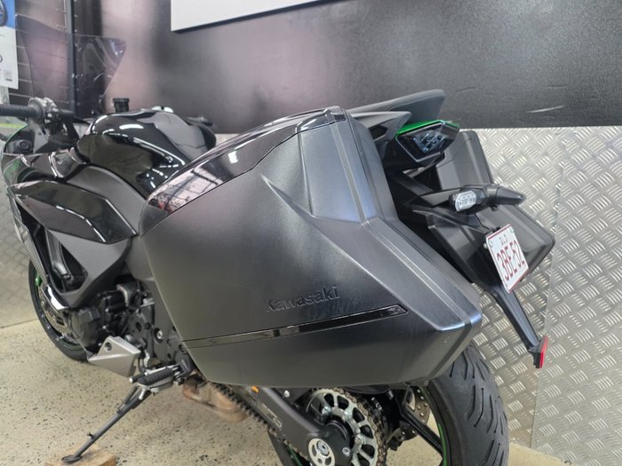 2023 Kawasaki NINJA 1000SX GREEN